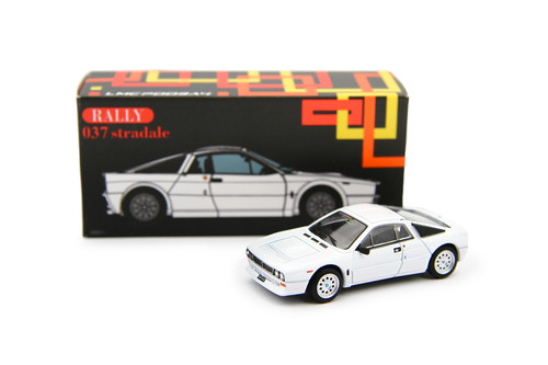 Laudoracing models lancia - 1/64,
